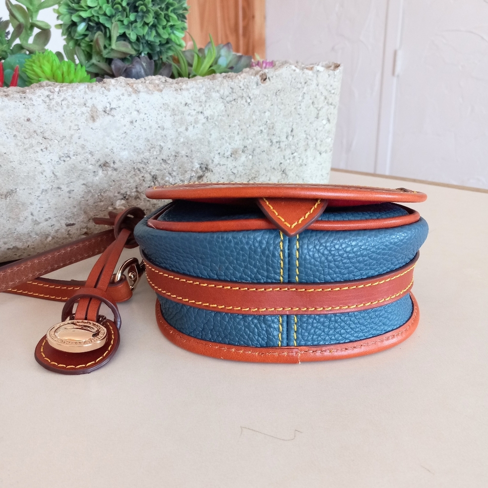 Dooney & Bourke All Weather Leather 2, Duck Bag In Jeans - Picture 9 of 16